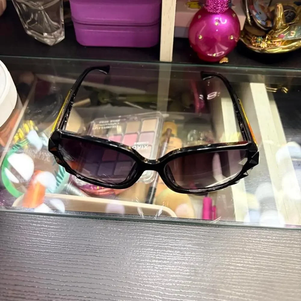 Diamond cut oversized sparkle sunglasses